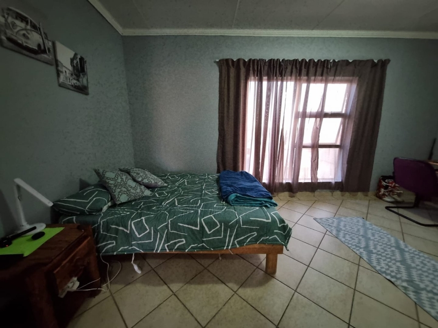 3 Bedroom Property for Sale in Langenhovenpark Free State